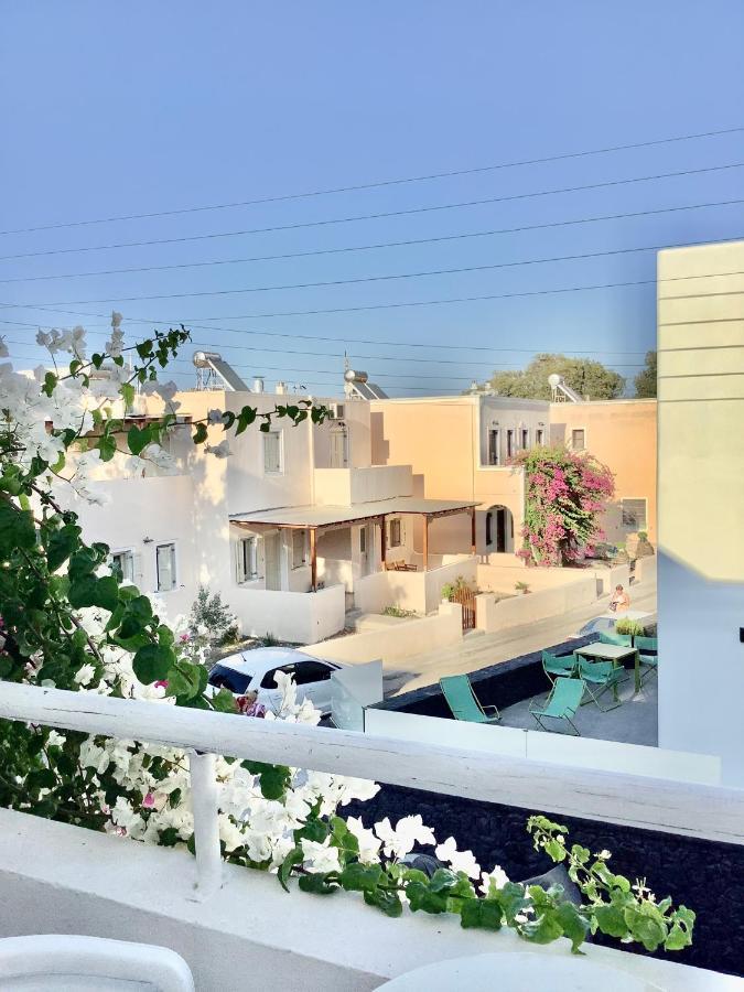 Villa Maina คามารี ภายนอก รูปภาพ