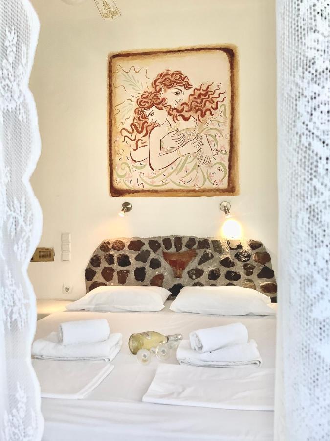 Villa Maina คามารี ภายนอก รูปภาพ
